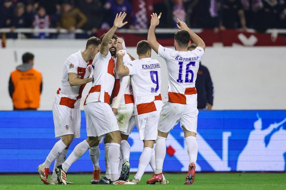 雷速官网：葡萄牙加时-淘汰丹麦进四强，C罗破门+失点，特林康双响.